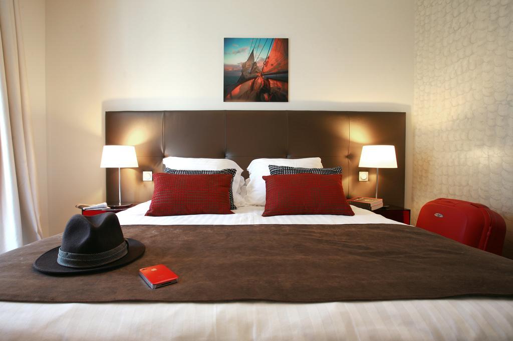 Hotel La Residence Des Artistes Роскоф Екстериор снимка