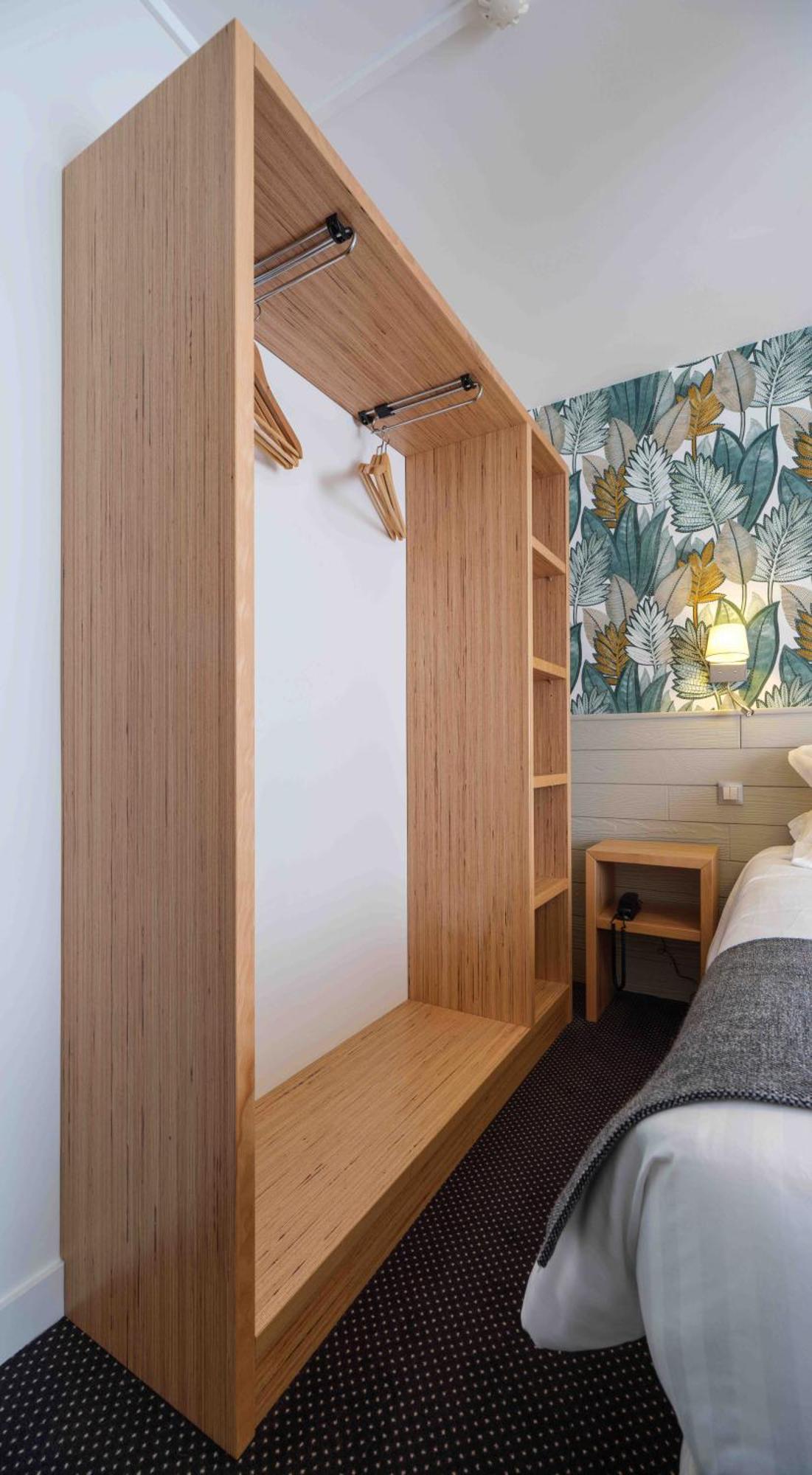 Hotel La Residence Des Artistes Роскоф Екстериор снимка